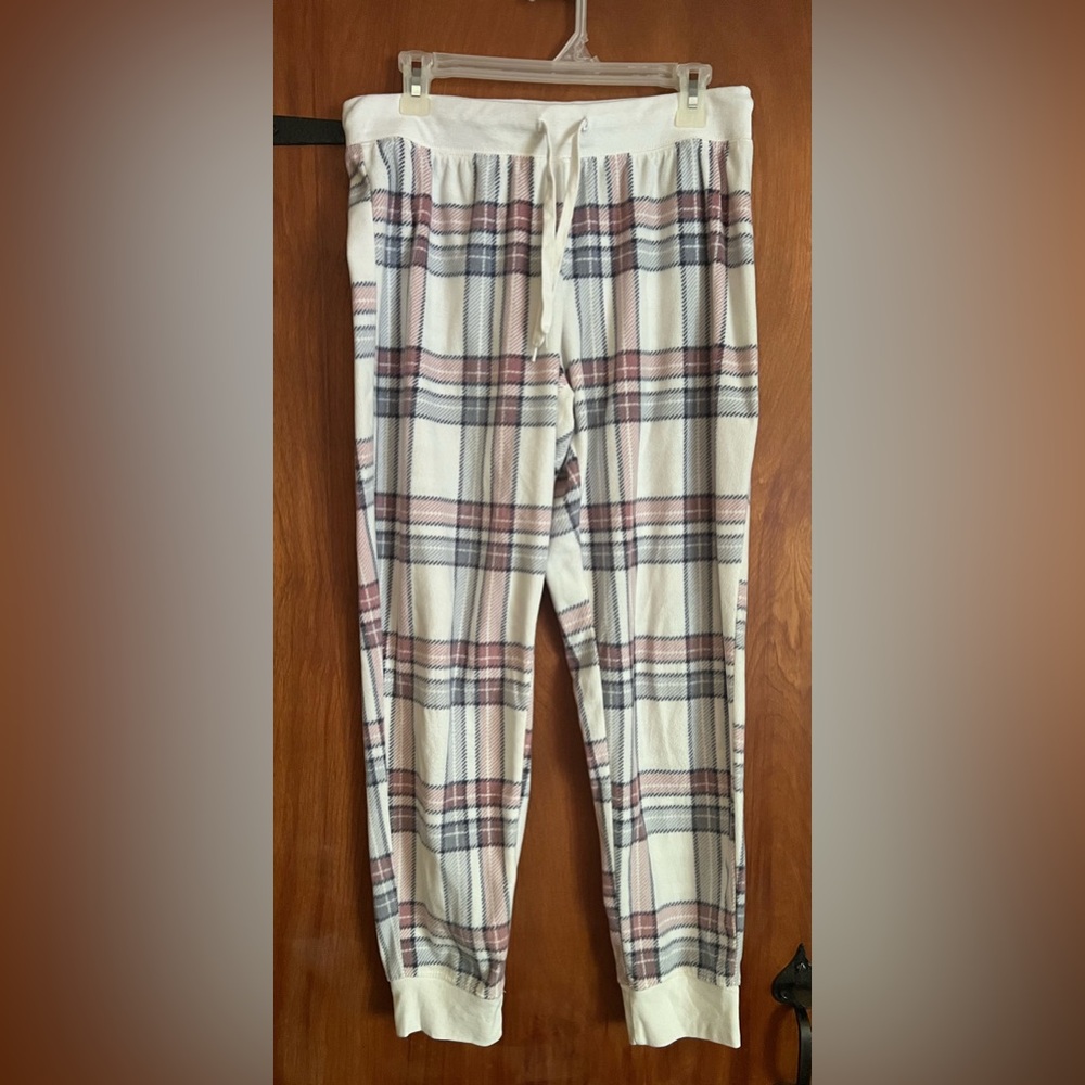Pajama pants size Lg Aeropostale